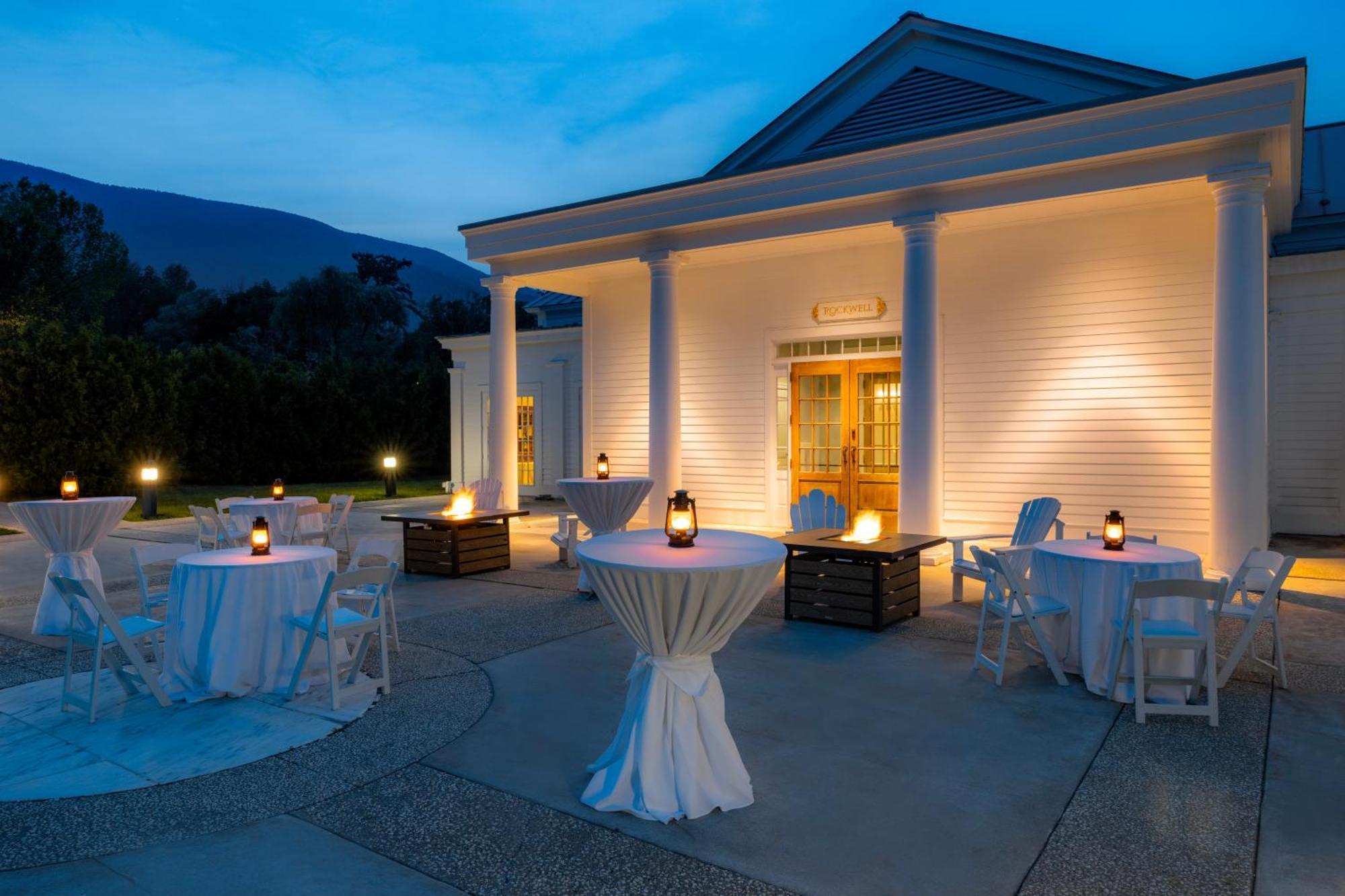 The Equinox Golf Resort & Spa Manchester Exterior photo